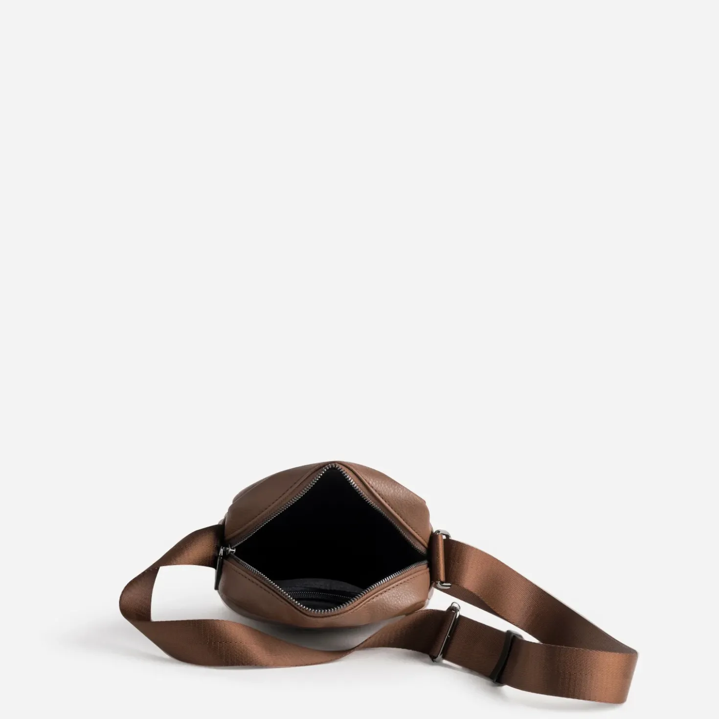 Pochette marron zippée