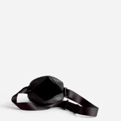 Pochette noire zippée