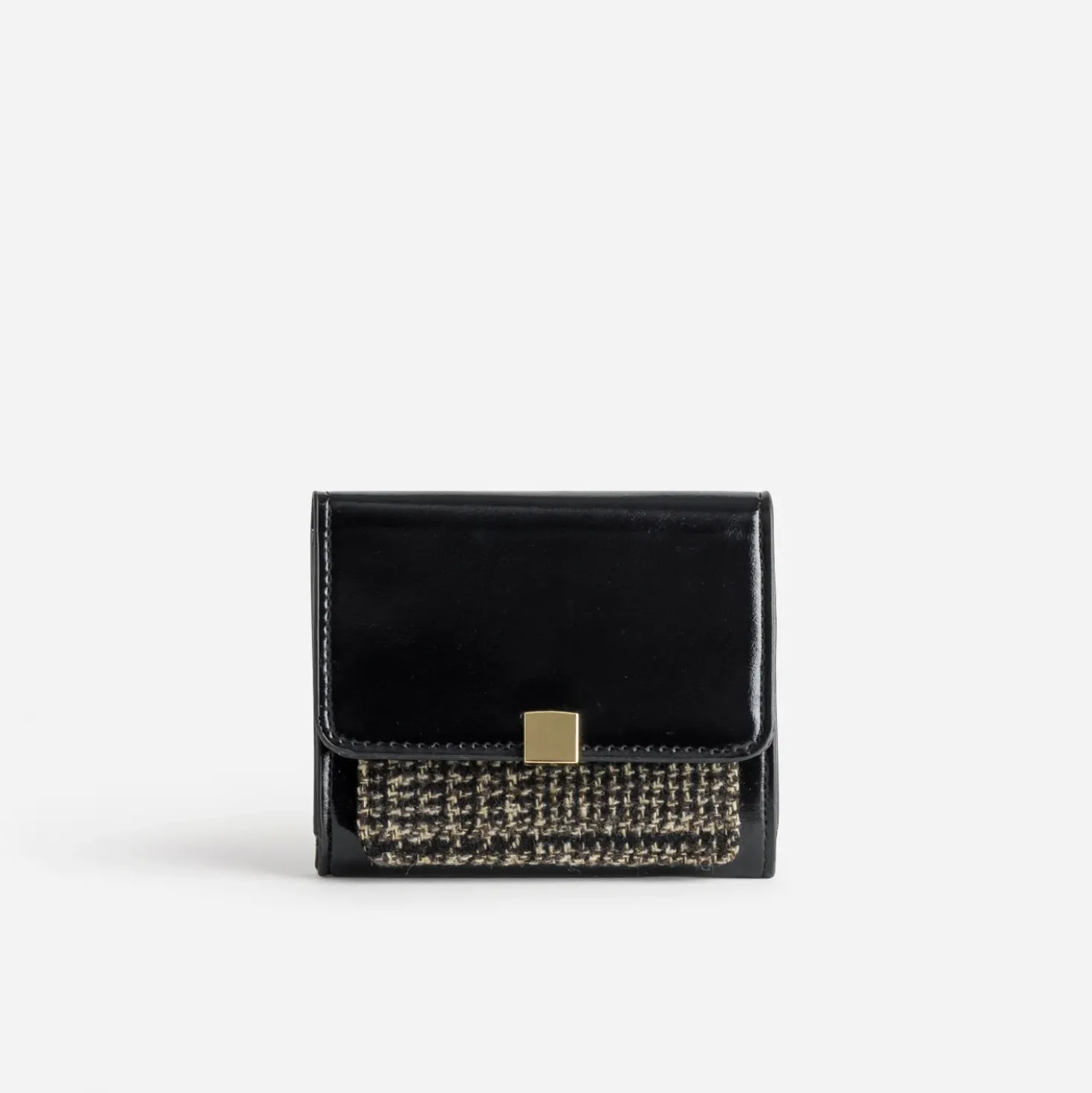Porte-monnaie noir et motif carreaux