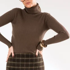 Pull ERAM WEAR marron tricot à col roulé