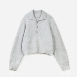 Pull TEXTO gris tricot boutons strass