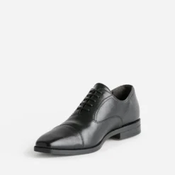 Richelieu noir en cuir
