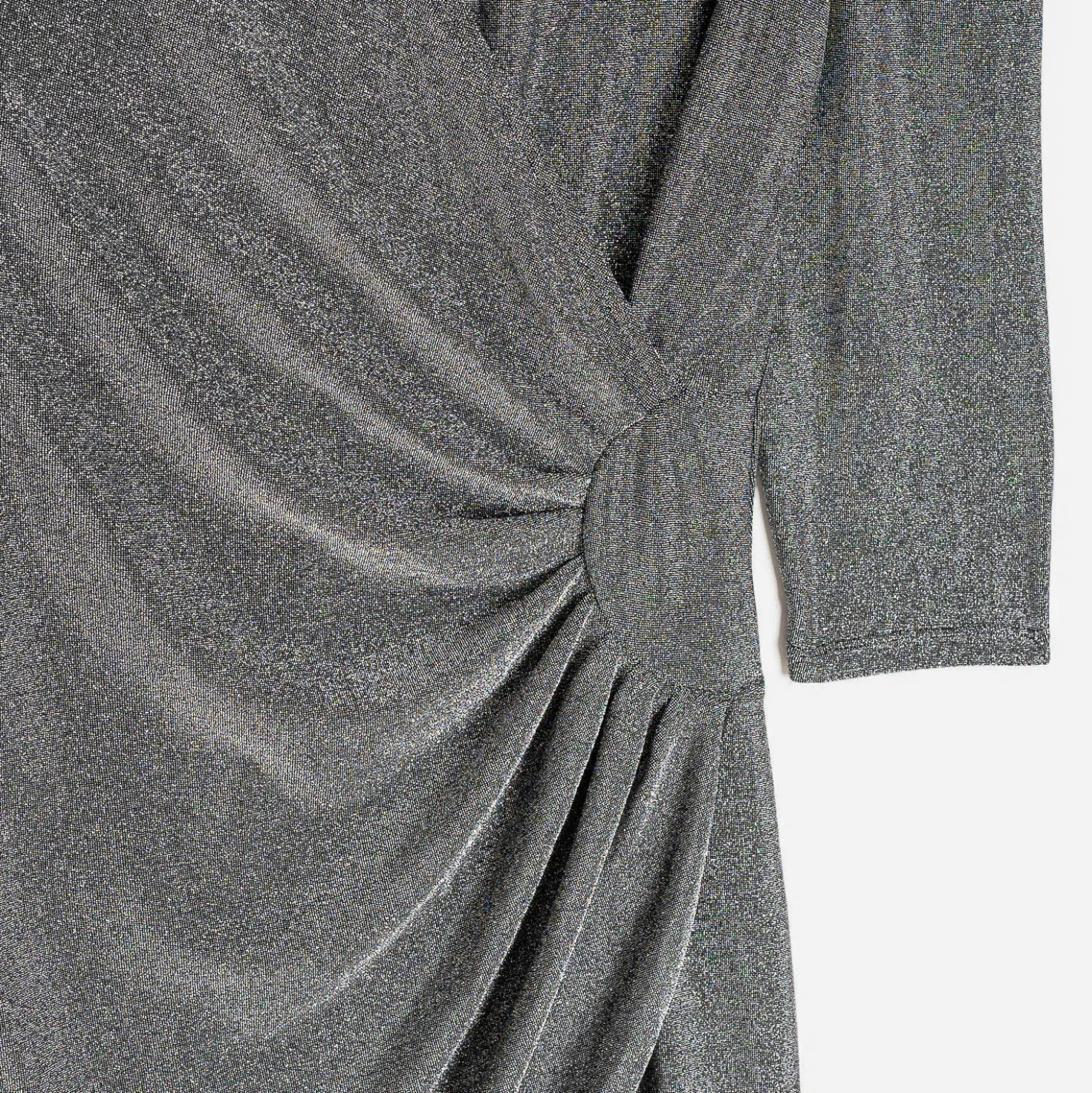 Robe TEXTO grise métallisée drapée
