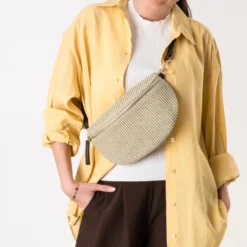 Sac-banane beige tressé et chocolat