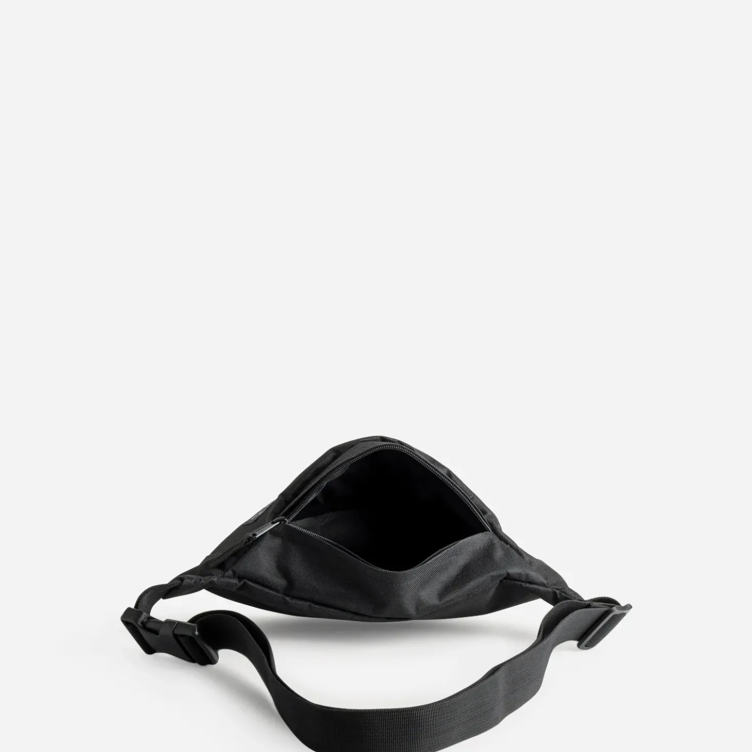 Sac banane noir nylon tissé mat