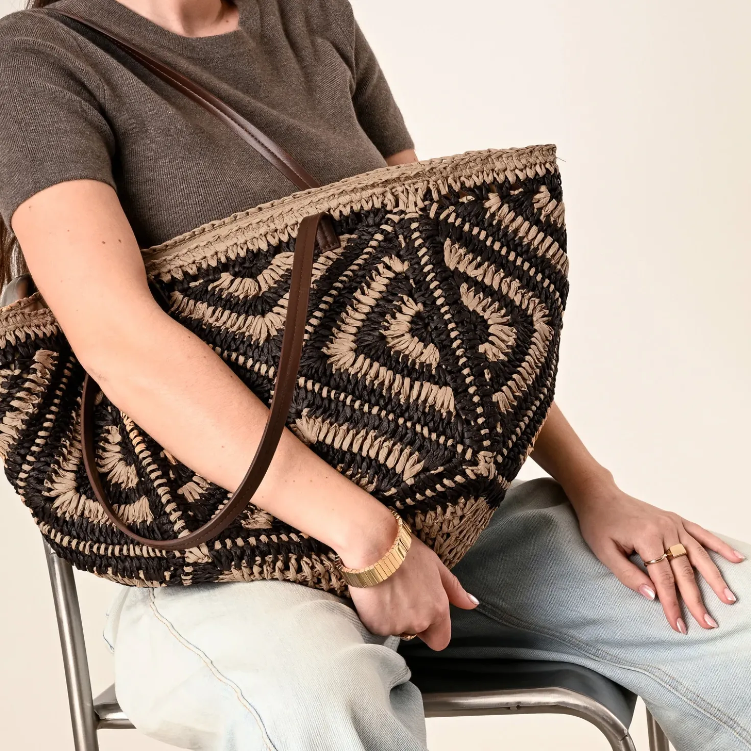 Sac cabas beige et marron tressé