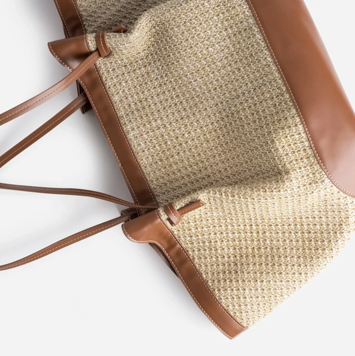 Sac cabas beige tressé et camel
