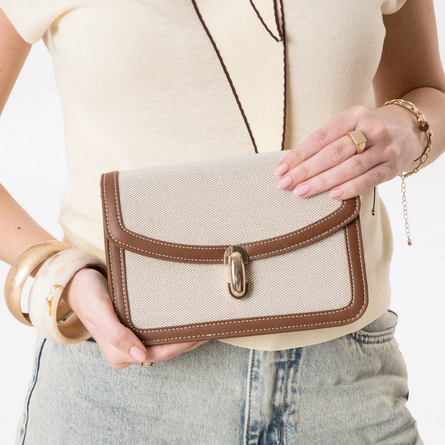 Sac à main beige et camel