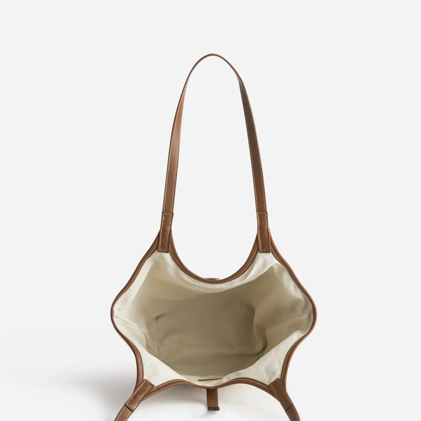 Sac à main beige et camel