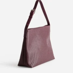 Sac à main bordeaux effet tressé
