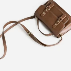 Sac à main marron esprit cartable