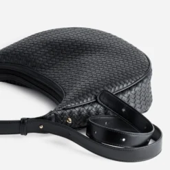 Sac à main noir effet tressé