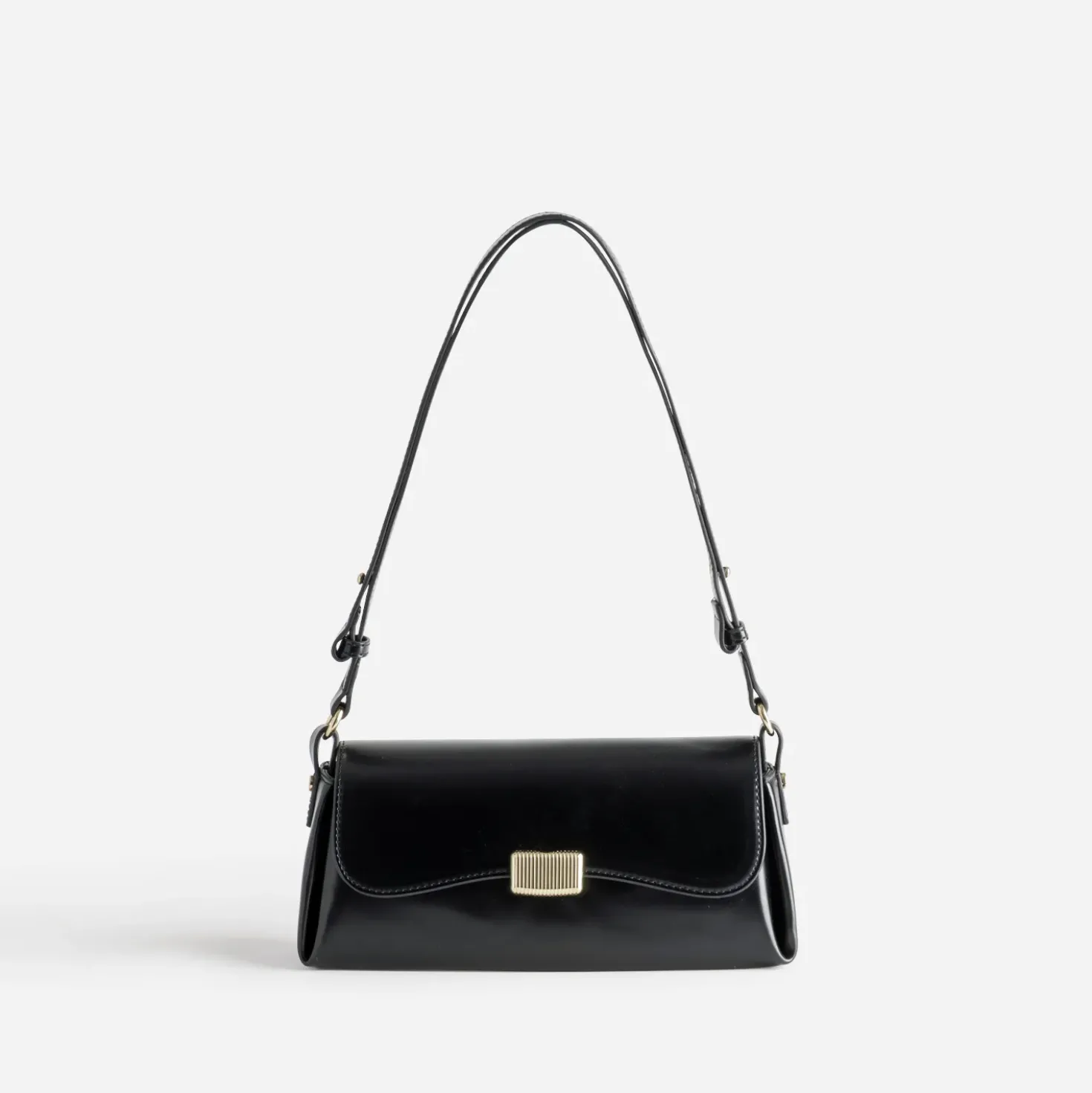 Sac à main noir fermoir fantaisie