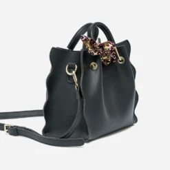 Sac à main noir à ruban imprimé