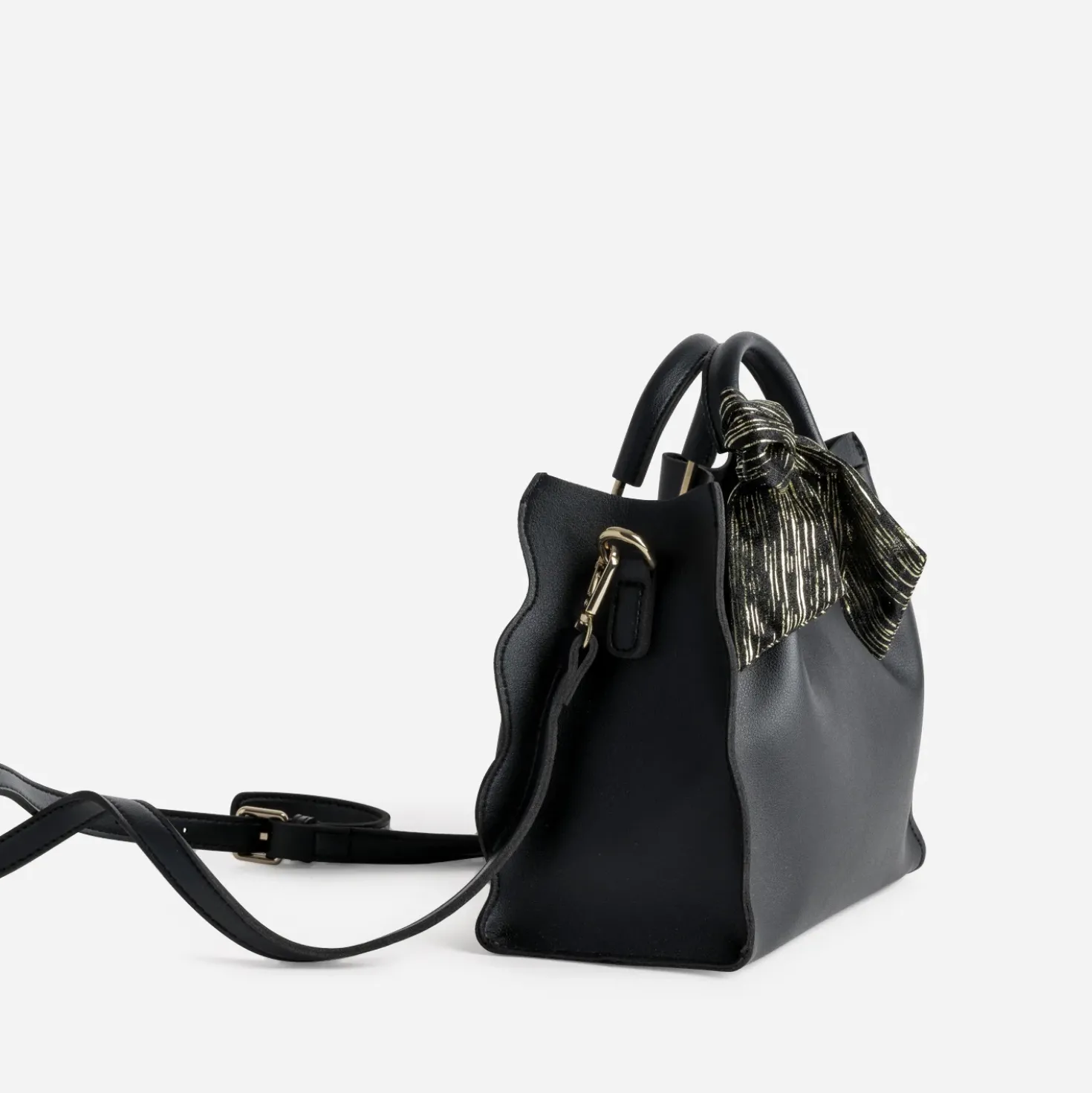 Sac à main noir à ruban imprimé