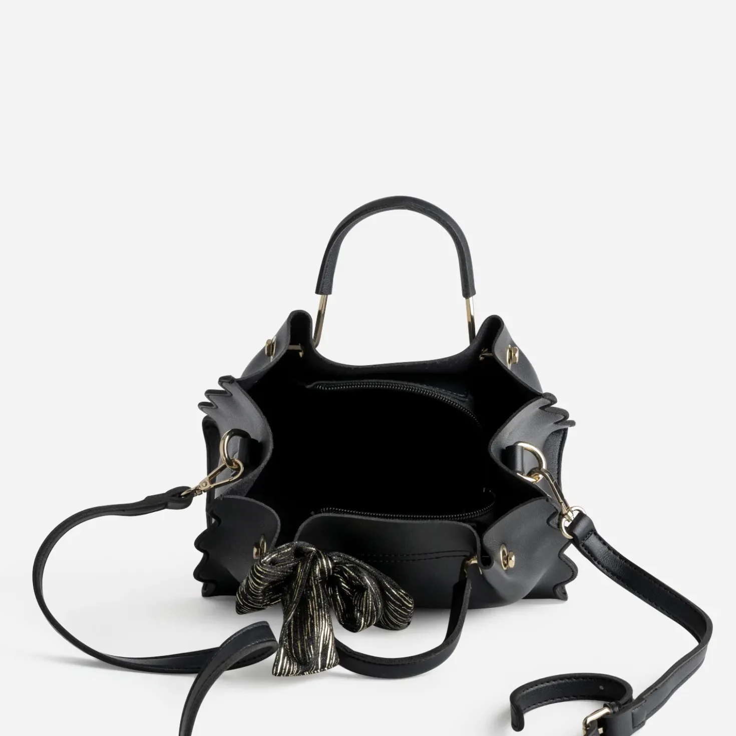 Sac à main noir à ruban imprimé
