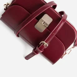 Sac à main rouge