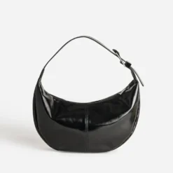 Sac noir cuir verni forme demi-lune