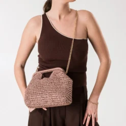 Sac pochette vieux rose tressé