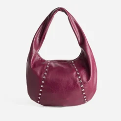 Sac rouge décor clous