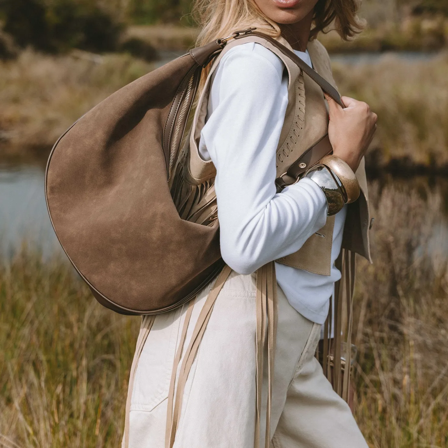 Sac TEXTO marron demi-lune