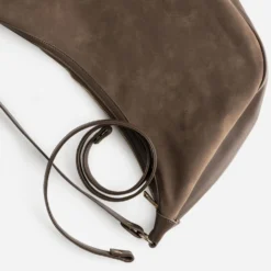 Sac TEXTO marron demi-lune