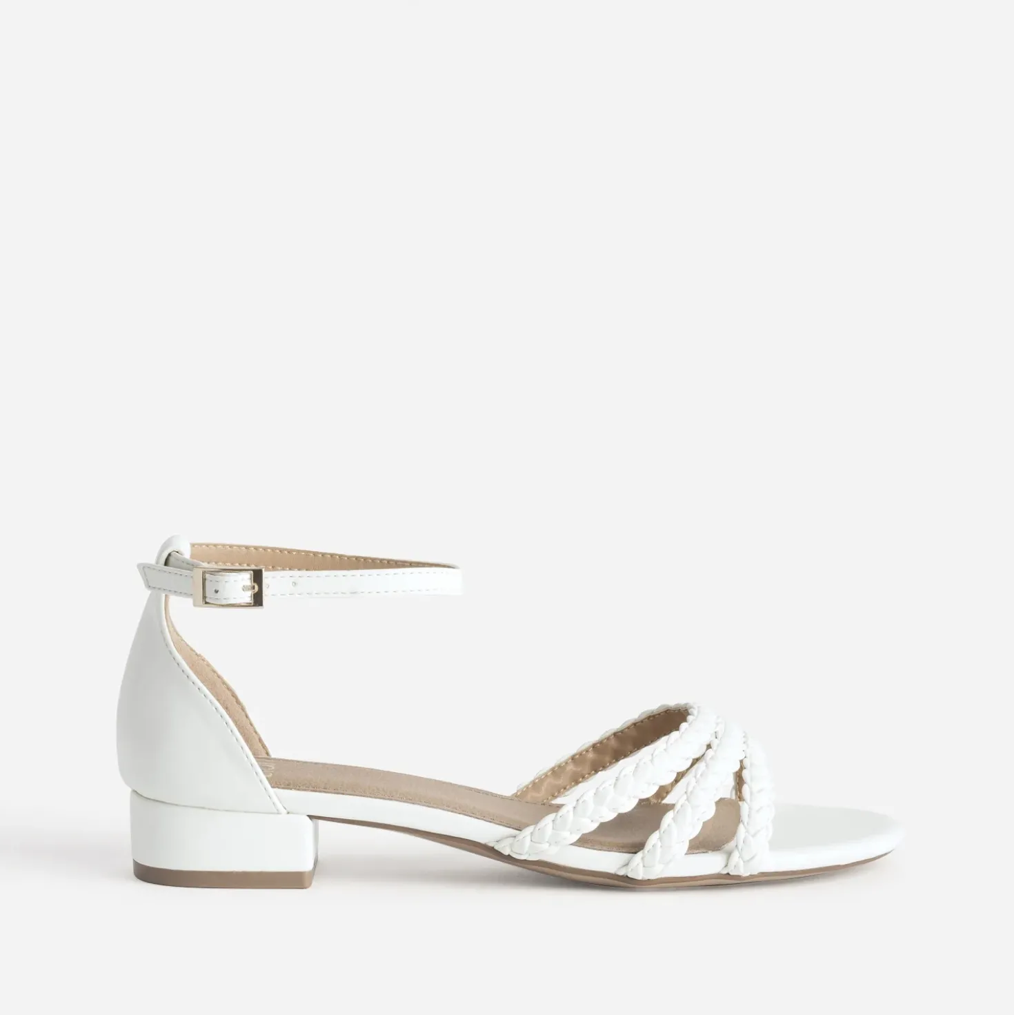Sandale blanche brides tressées