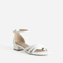 Sandale blanche brides tressées