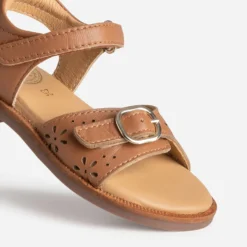 Sandale BUGGY marron cuir ajouré