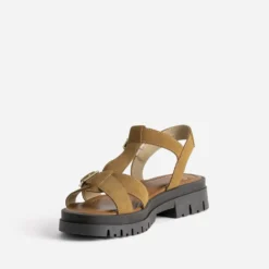 Sandale camel cuir velours semelle crantée