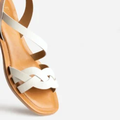 Sandale écrue cuir