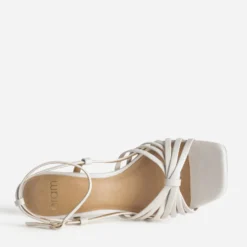 Sandale écru multi brides talon fin