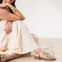 Sandale dorée cuir brides entrelacées