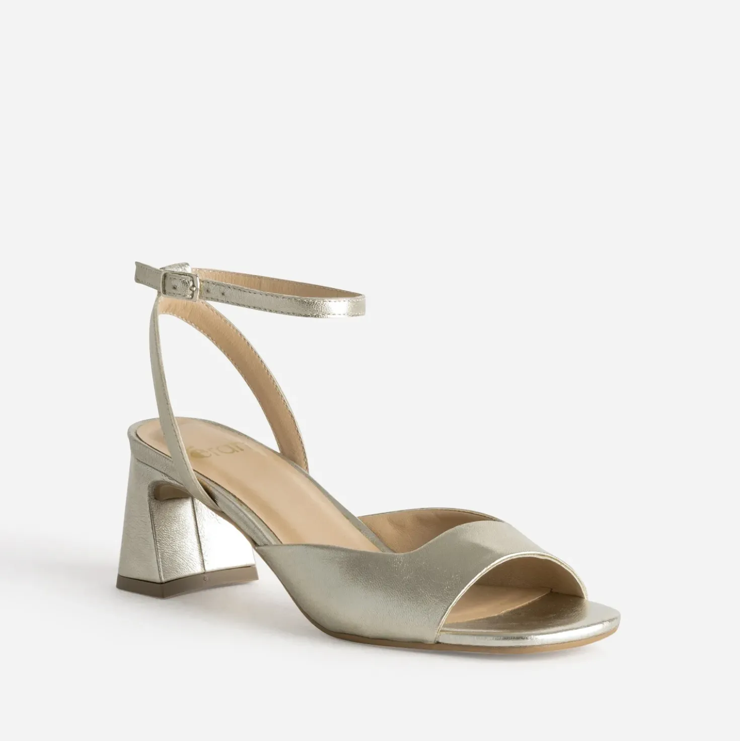 Sandale dorée cuir décolleté carré