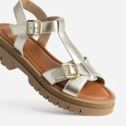 Sandale dorée cuir semelle crantée
