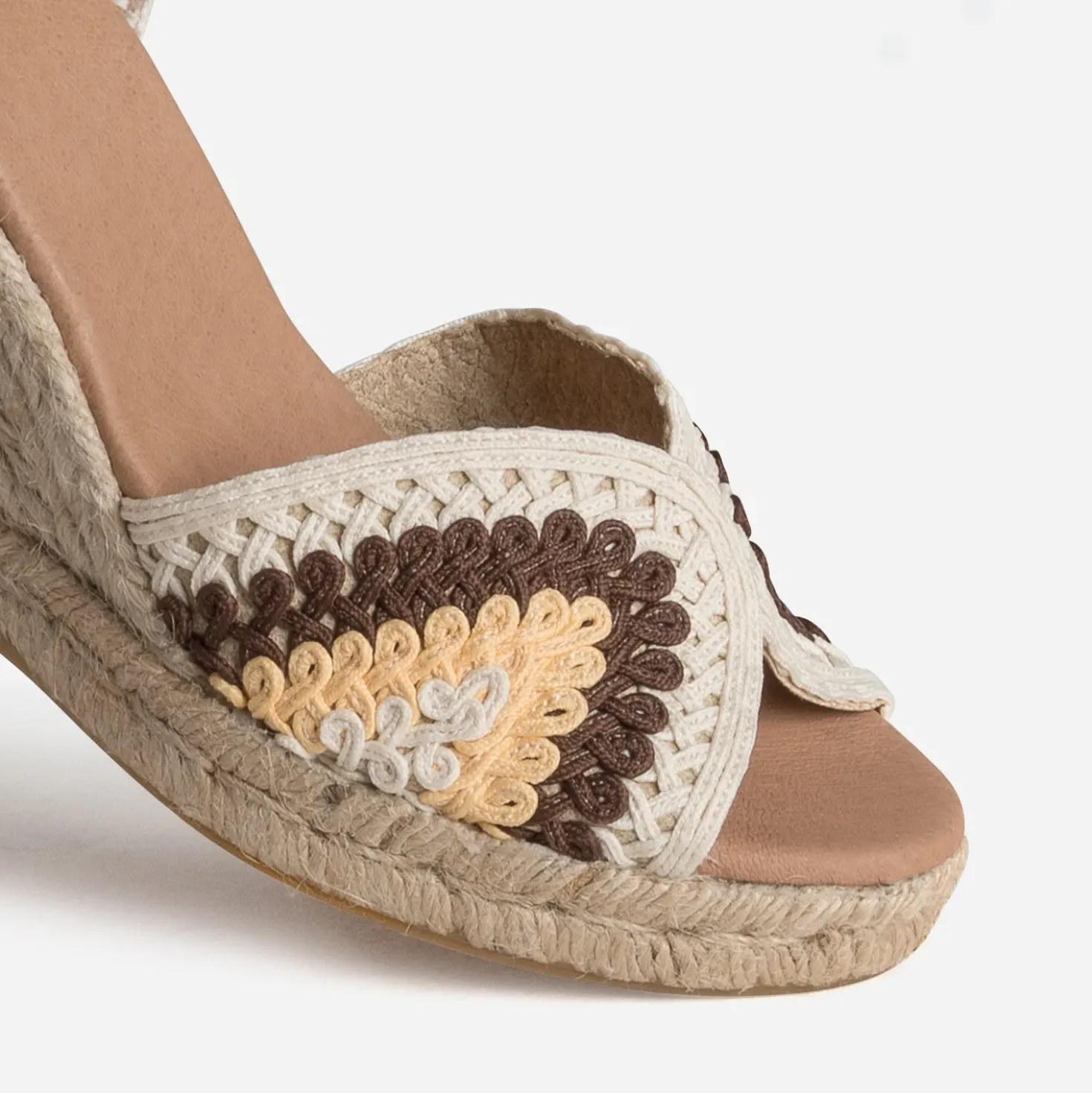 Sandale espadrille écrue effet macramé