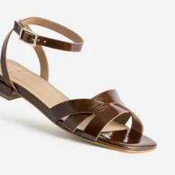 Sandale marron cuir verni