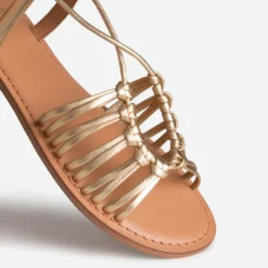 Sandale plate dorée cuir multi brides