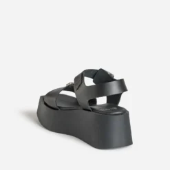 Sandale plateforme noire cuir
