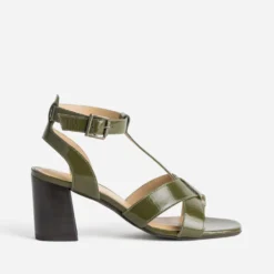 Sandale talon kaki cuir verni