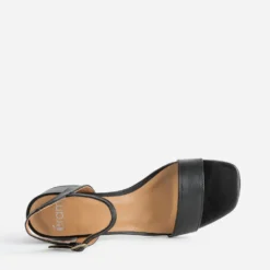 Sandale à talon noire cuir