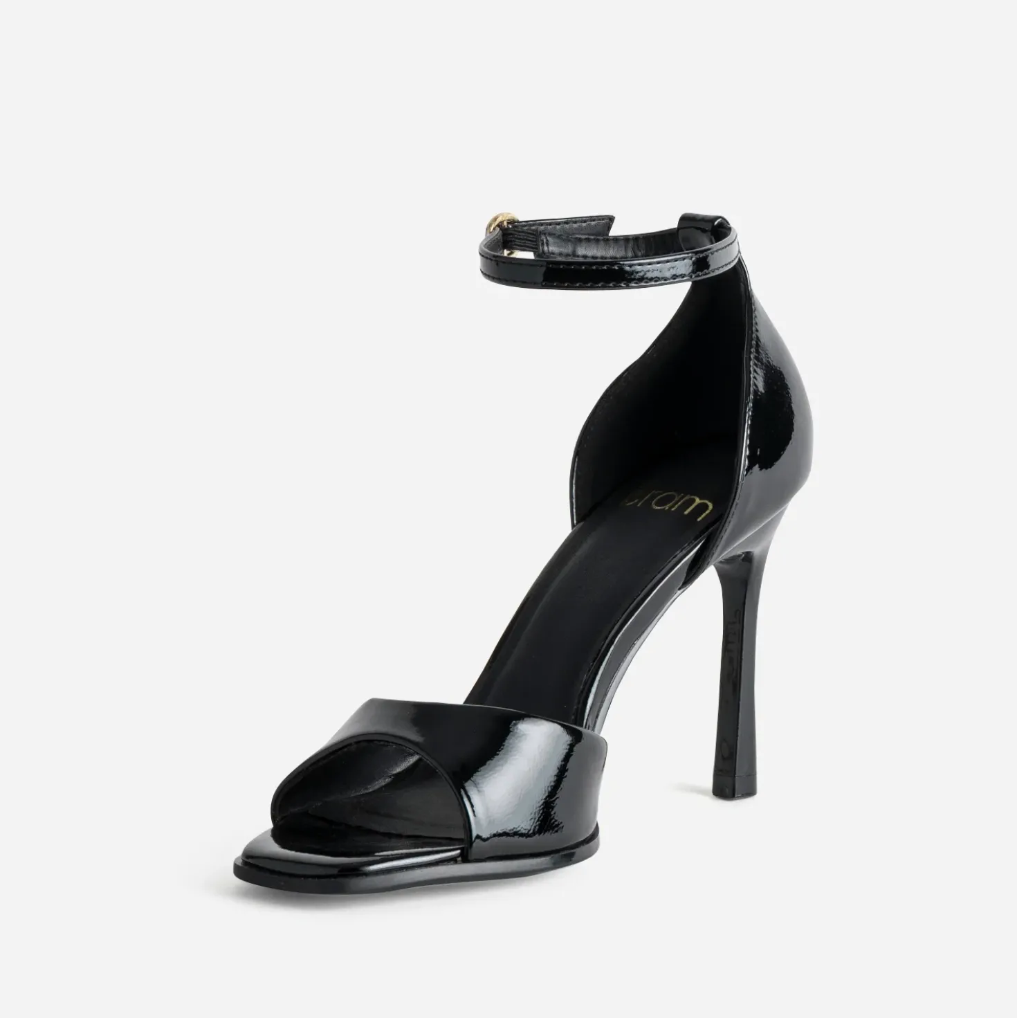 Sandale talon noire vernie