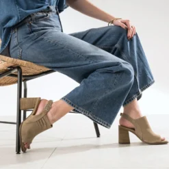 Sandale TEXTO taupe cuir velours open-toe