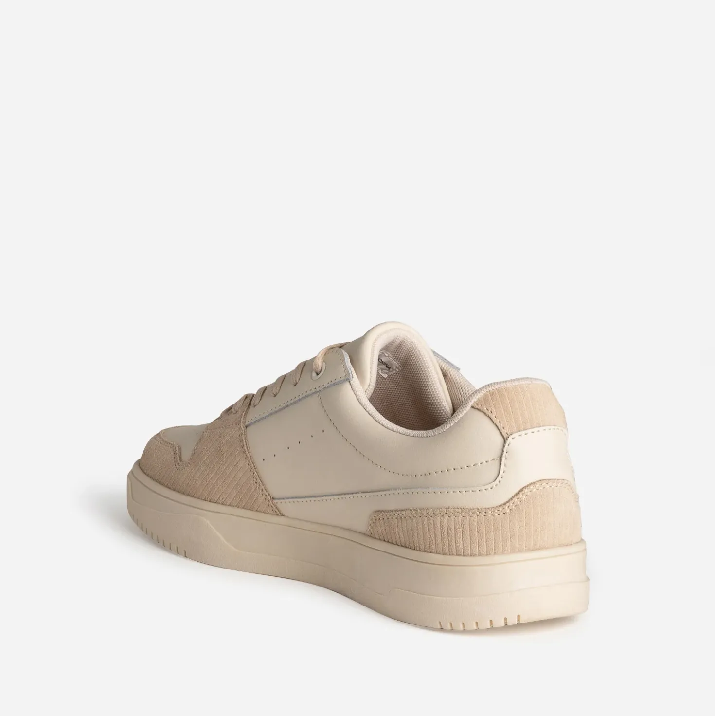 Tennis beige cuir et velours côtelé