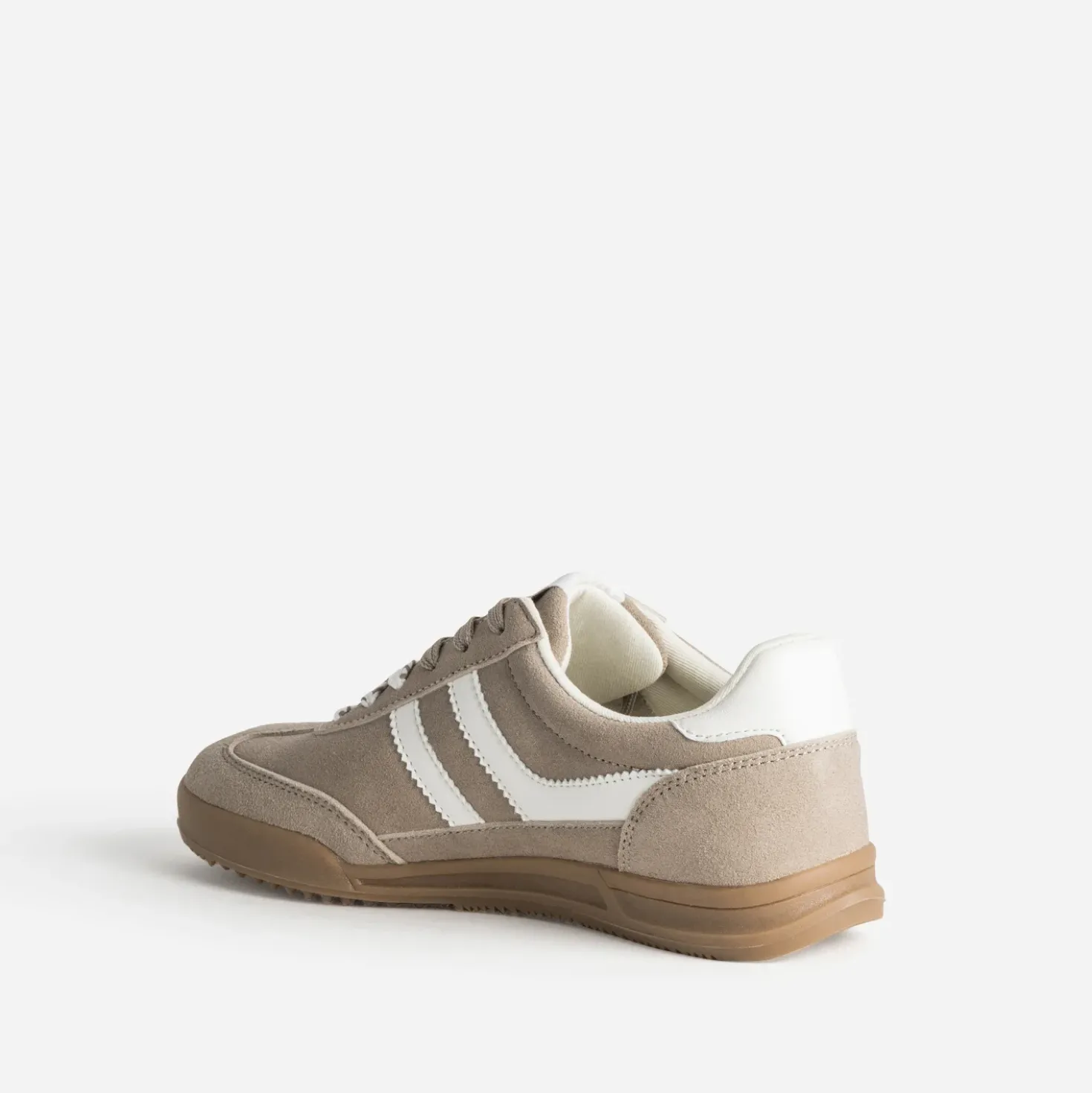 Tennis beige cuir velours double lacet