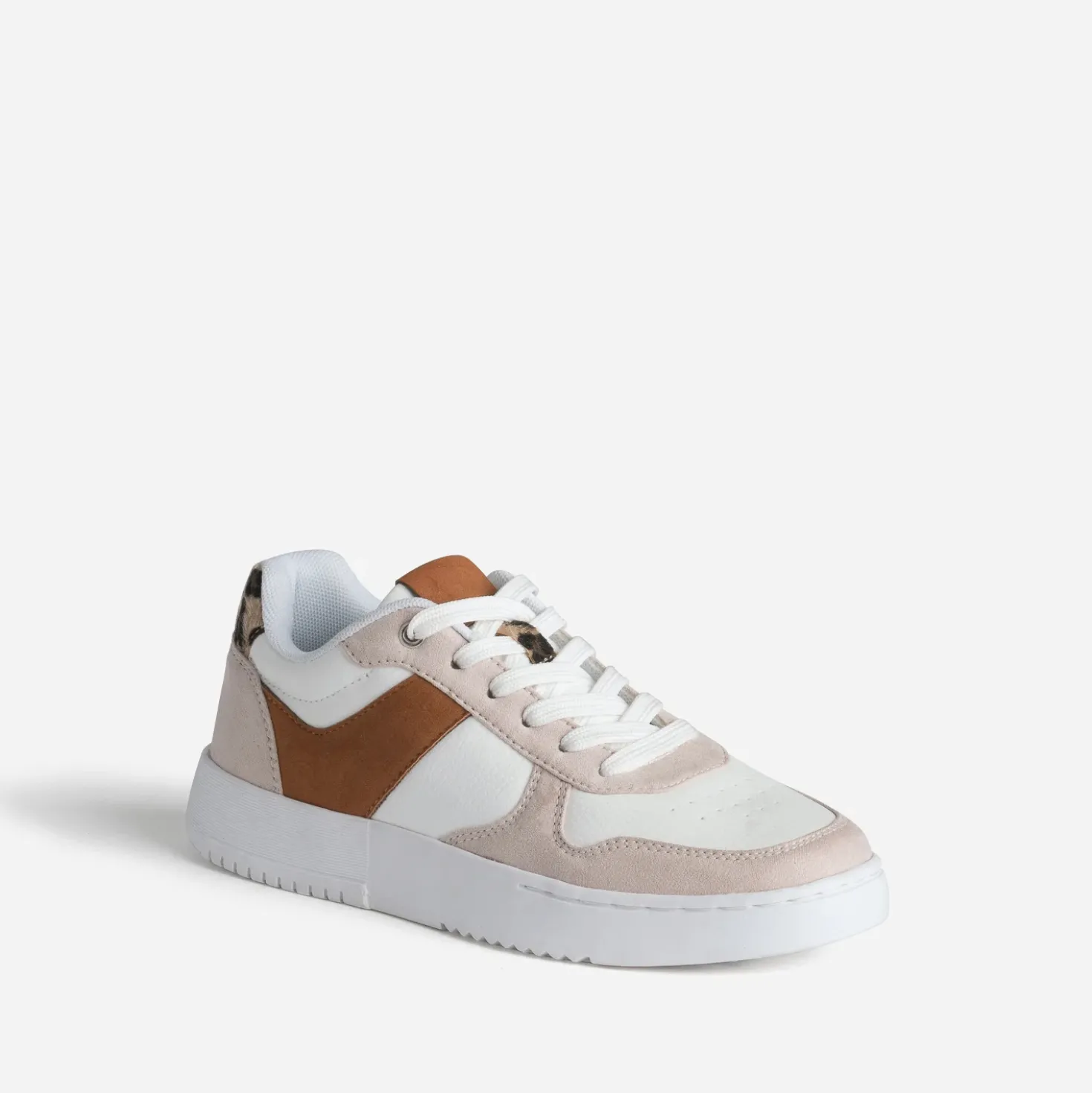 Tennis blanche, beige et motif léopard