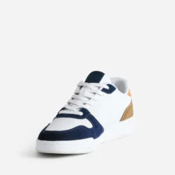 Tennis blanche cuir découpes marine et beige