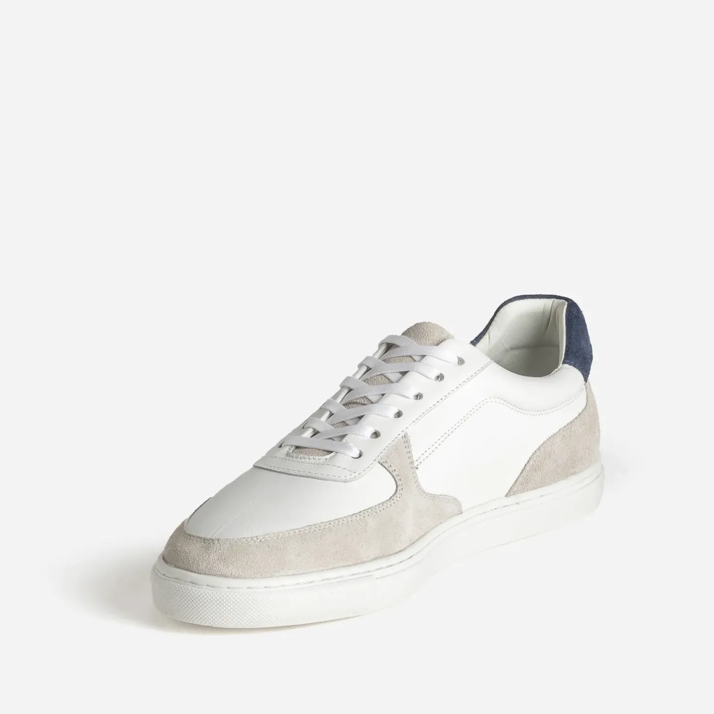 Tennis blanche cuir, grise, marine