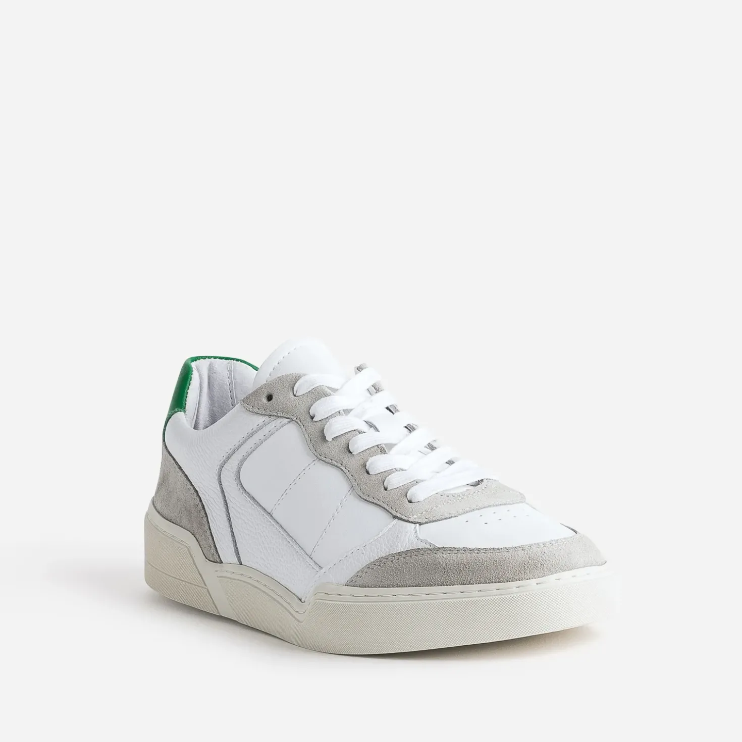Tennis blanche, grise, verte cuir éco-conçu