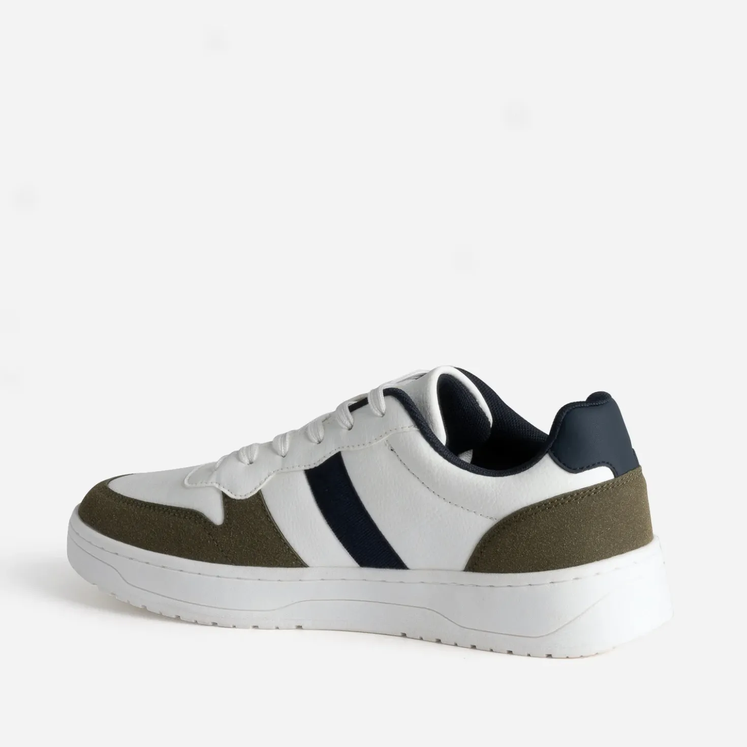 Tennis blanche, kaki et marine
